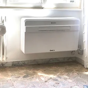 Questa Casa Non è Un Ciu-atr 9390-9 Appartement Rome